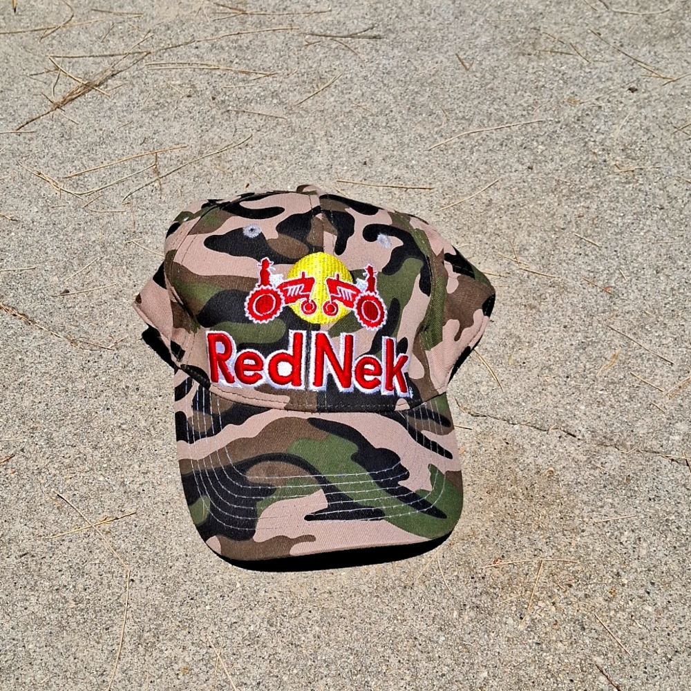 Redneck hat